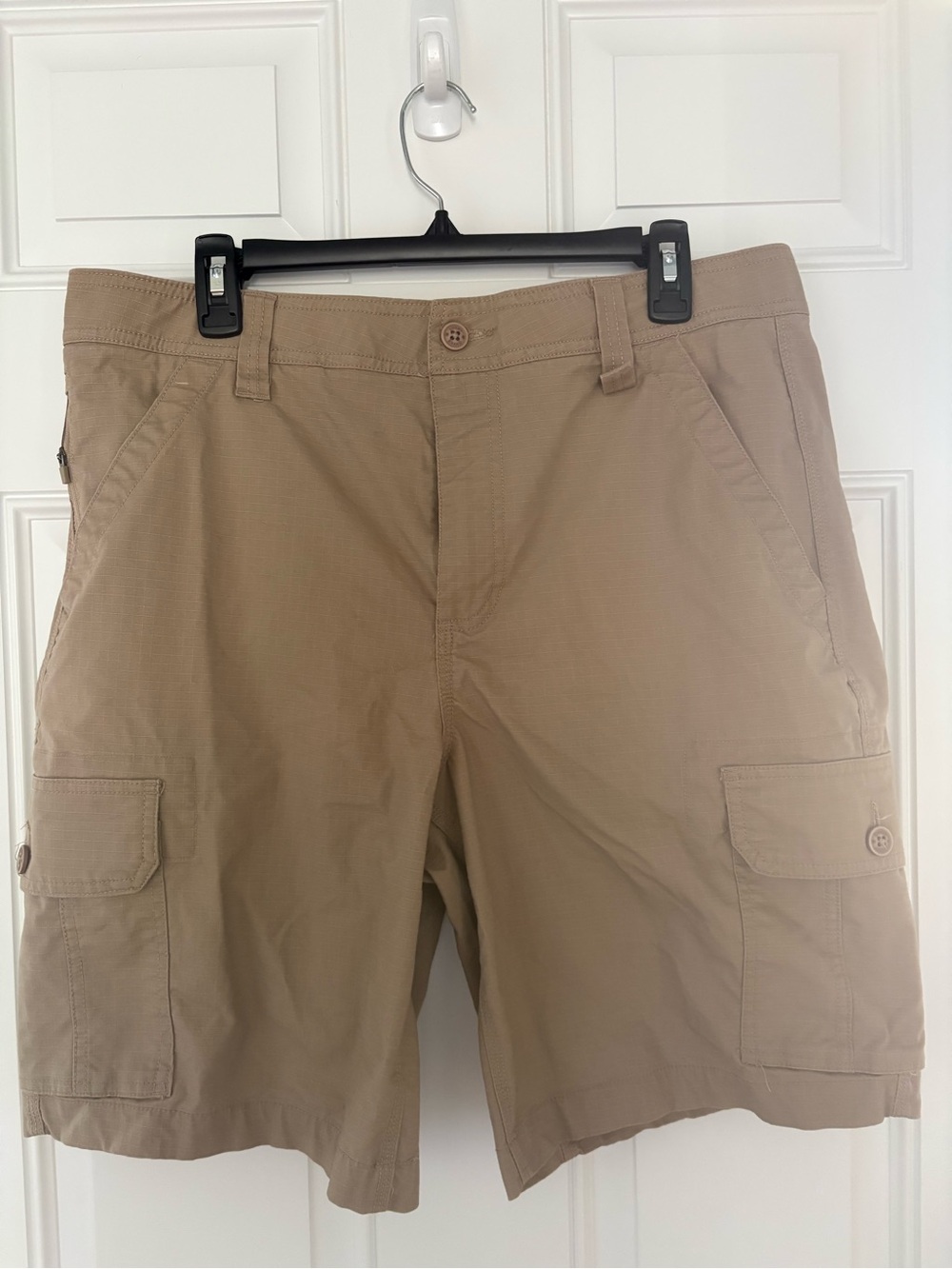 Lucky Brand Men's Tan Cargo Shorts